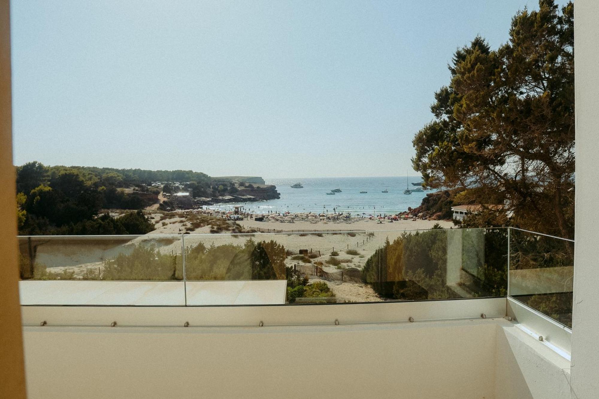 Hotel Cala Saona & Spa Ngoại thất bức ảnh