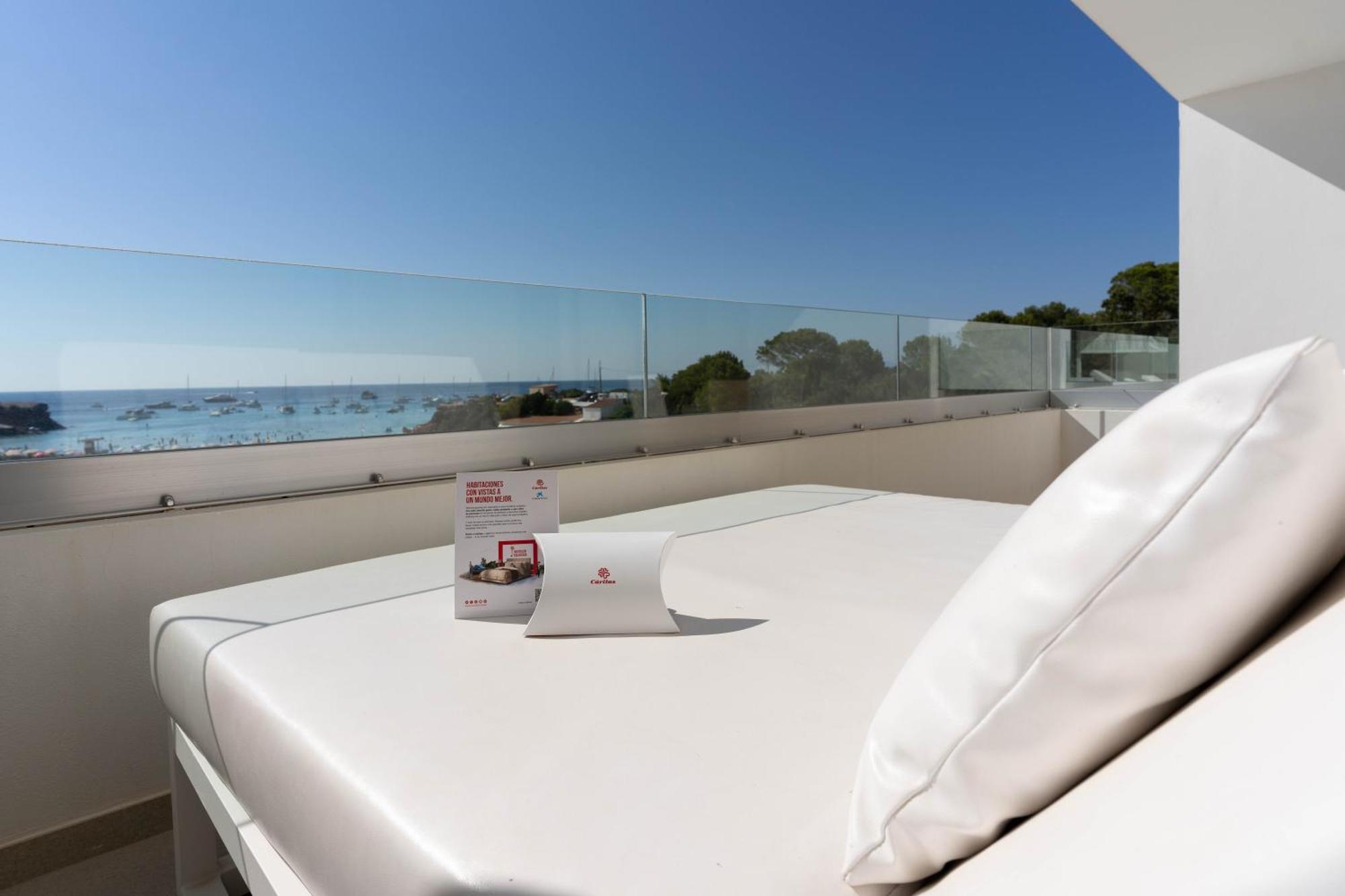 Hotel Cala Saona & Spa Ngoại thất bức ảnh