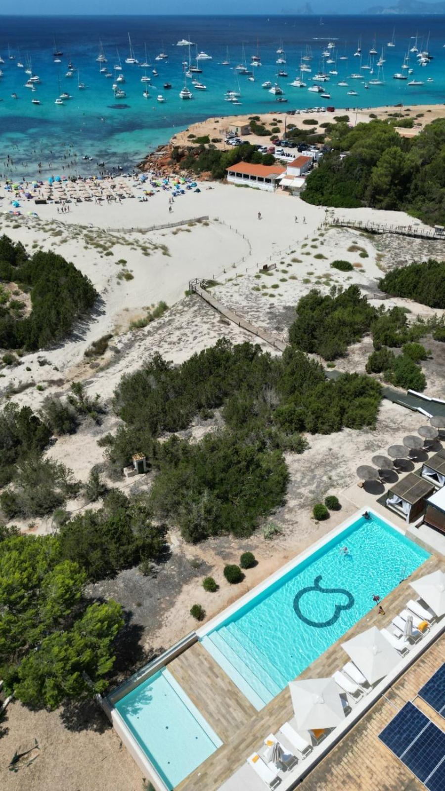 Hotel Cala Saona & Spa Ngoại thất bức ảnh