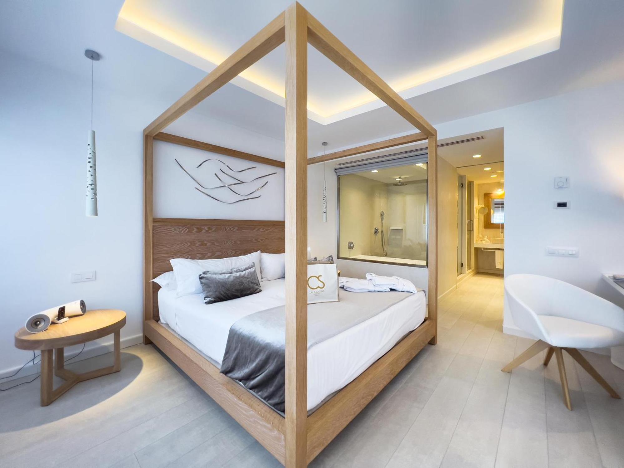 Hotel Cala Saona & Spa Ngoại thất bức ảnh